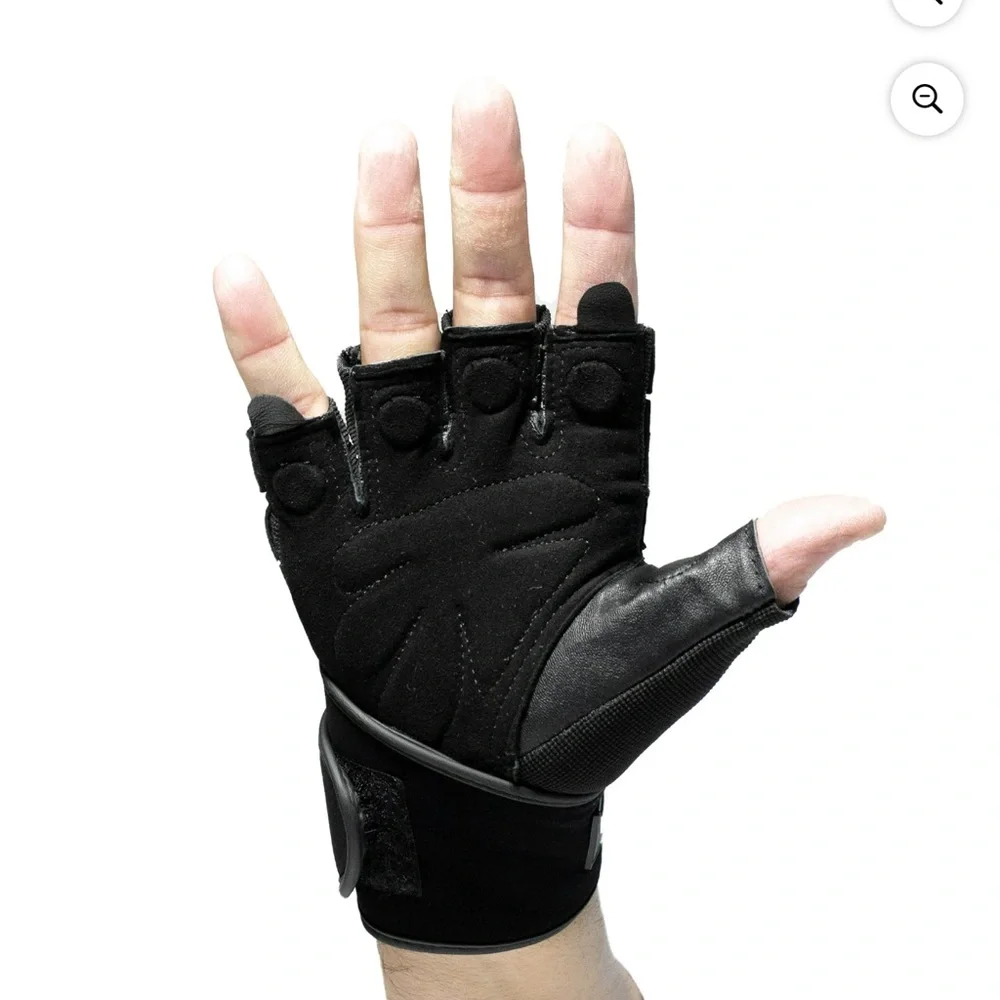 Black Fitness Gloves